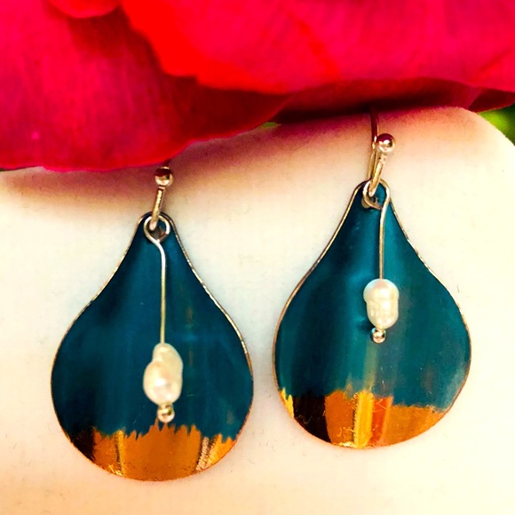 Jewelry - 💥FINAL PRICE DROP🔥 Vintage Handmade Copper Cala Lily Freshwater Pearl Earrings
